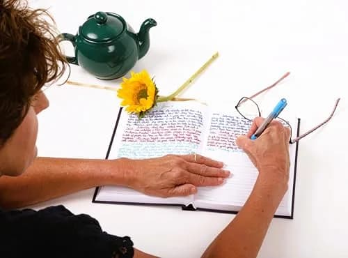 Writing Your Life Hard Cover 5 Year Journal | Simple Daily Memory Book | 6x8.25 Inch Rich Black thumbnail 4