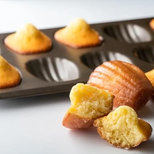 Gobel Non-Stick Madeleine Pan, 12 Shells, 15.6 x 7.9 in | French Bakeware Since 1887 thumbnail 4