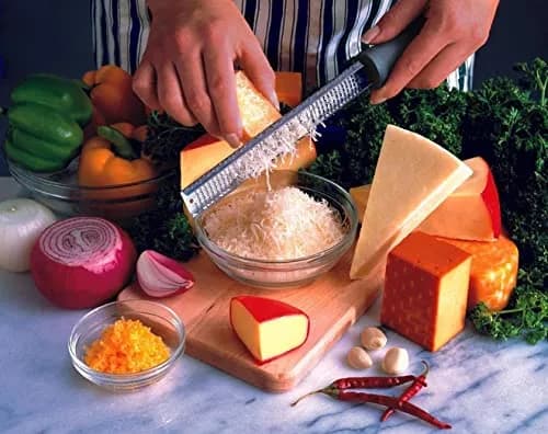 Microplane Classic Zester Grater, Black | Ultra Sharp Stainless Steel Blades thumbnail 8