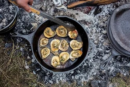 Lodge Seasoned Cast Iron Skillet 13.25 Inches (33.65 cm) | Heavy-Duty, Non-Stick, Oven-Safe Cookware thumbnail 2