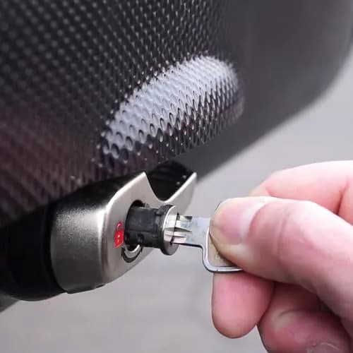 Yakima Pack of 8 Steel SKS Lock Cores with Keys | Secure Your Gear on Indian Roads thumbnail 7