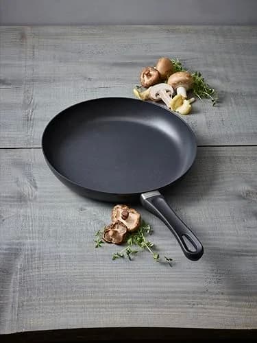 Scanpan Classic 11 inch Nonstick Fry Pan | Compatible with Gas & Electric, Oven Safe to 500°F thumbnail 3