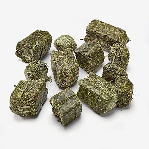 Kaytee Alfalfa Cubes for Rabbits and Guinea Pigs, 15 Oz (425 g) | High Protein Fiber Source for Small Animals thumbnail 3
