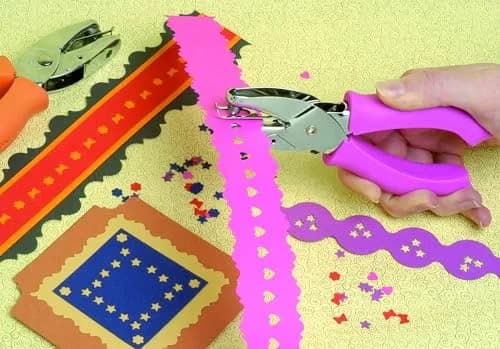 Fiskars 1/4" Heart Shape Paper Hole Punch Pink | Crafts & Cardstock Puncher thumbnail 6