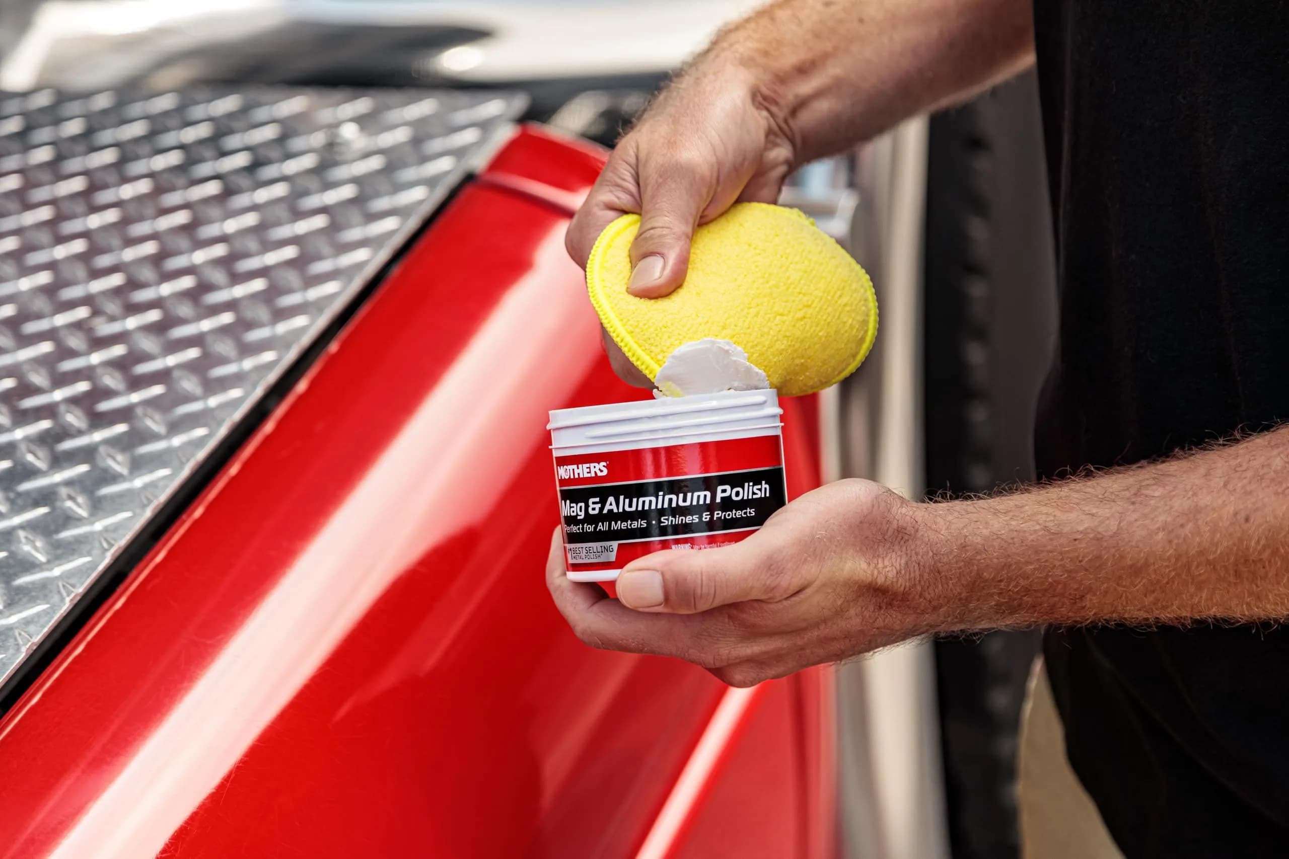 Mothers Mag & Aluminum Polish 283g (10 oz) | Brilliant Shine for Automotive Metals - view 9