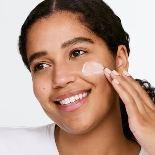 Clinique Exfoliating Face Scrub with Salicylic Acid for Oily Skin Types | Refreshing & Refining, 3.4 Fl Oz thumbnail 4