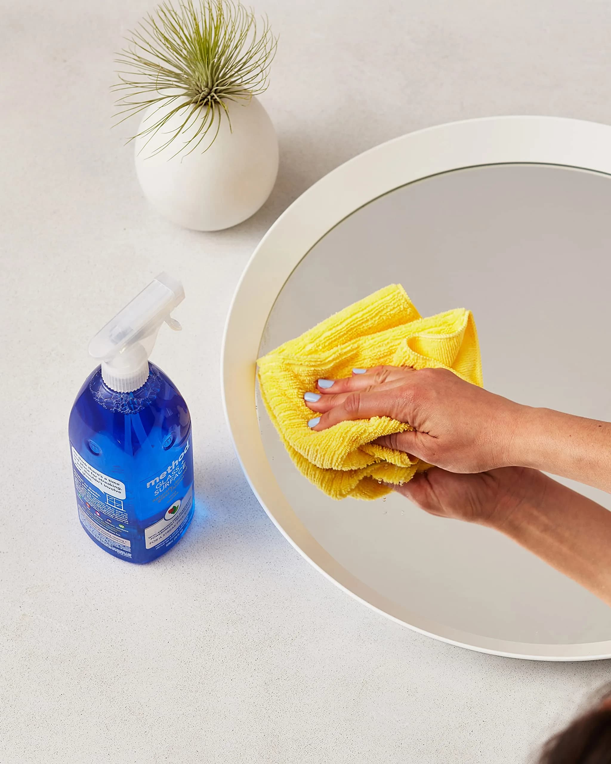 Method Glass Cleaner Spray, Mint, 224 fl oz (8 x 28 fl oz) | Streak-Free Shine for All Glass Surfaces - view 4