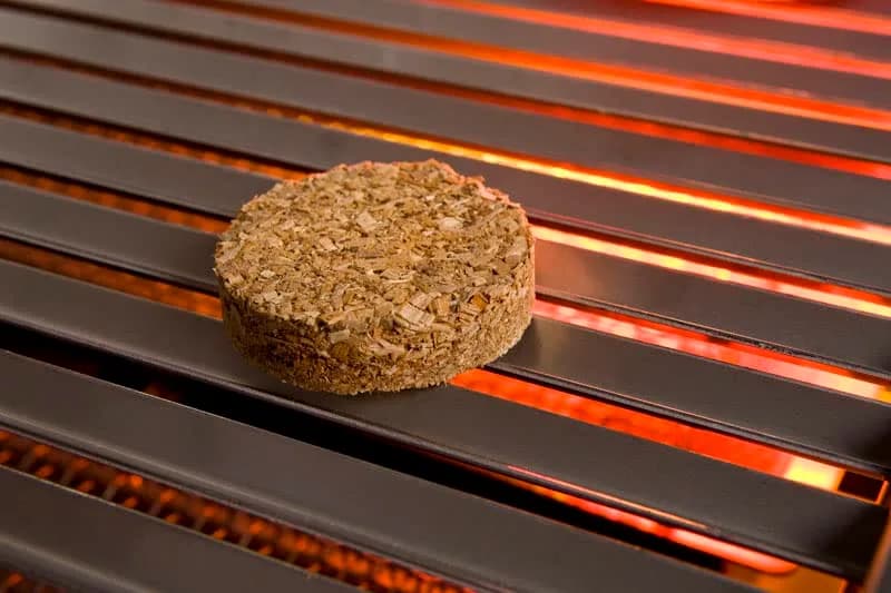 Bradley Smoker Bisquettes BTHC48 48 Pack | Hardwood Hickory Smoke Flavor thumbnail 4