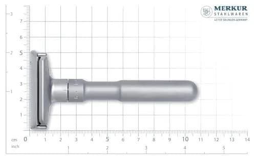 MERKUR FUTUR 700 Adjustable Double Edge Safety Razor - Matte Chrome, 13.5g (0.476 oz) | Precision German Engineering for a Custom Shave thumbnail 5