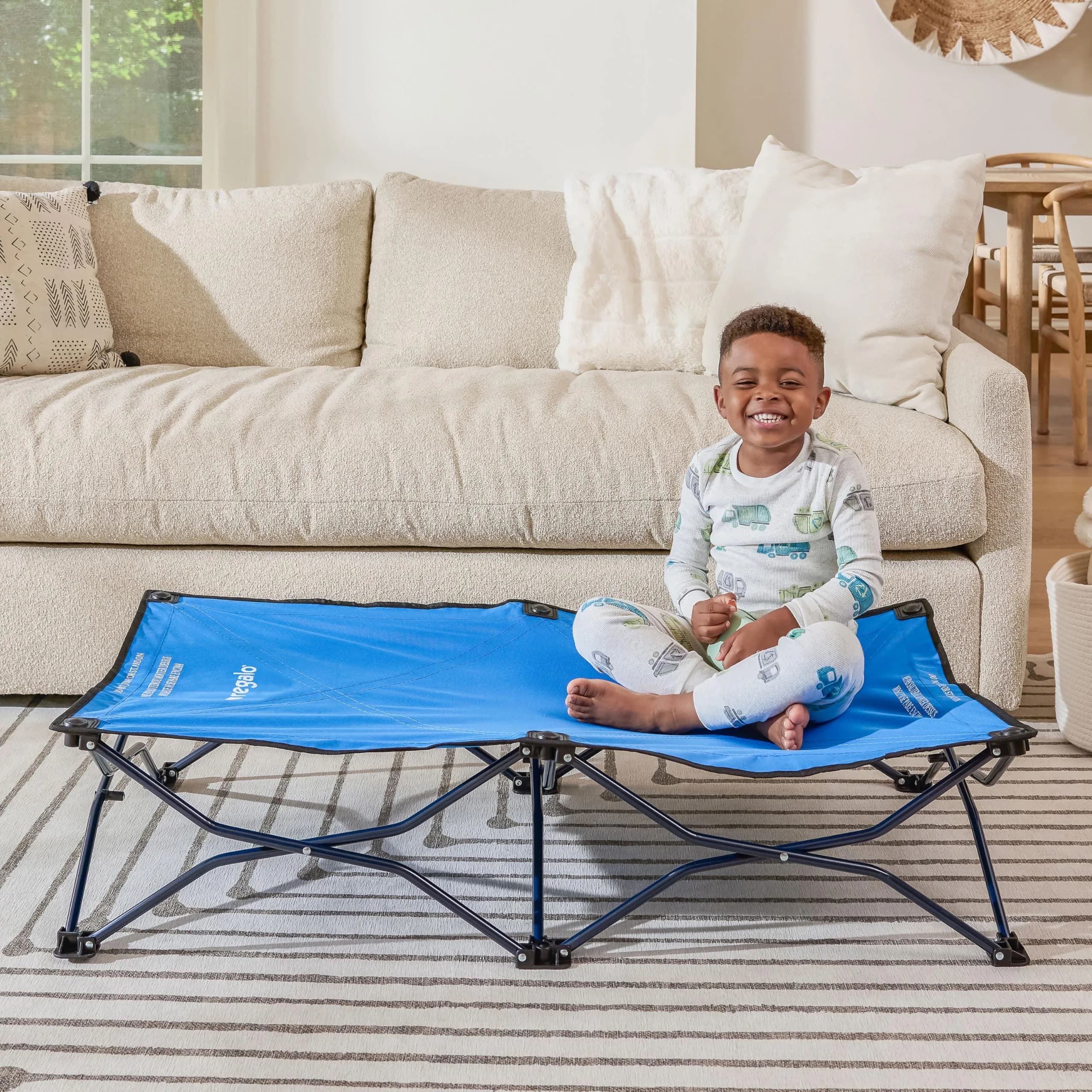Regalo My Cot Portable Toddler Bed 122 cm x 62 cm x 23 cm | Foldable Kids Travel Bed for Indoor/Outdoor Use - view 3