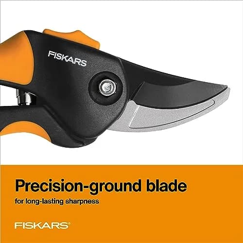 Fiskars SoftGrip Bypass Pruning Shears 5/8" Cut Capacity | Alloy Steel Blades thumbnail 4