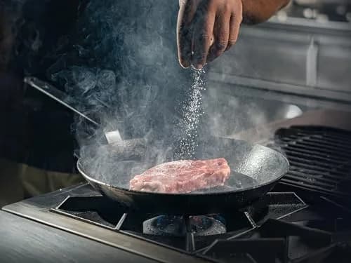 Matfer Bourgeat Black Carbon Steel Frying Pan 9 3/8" | High-Heat, Versatile, Made in France thumbnail 5