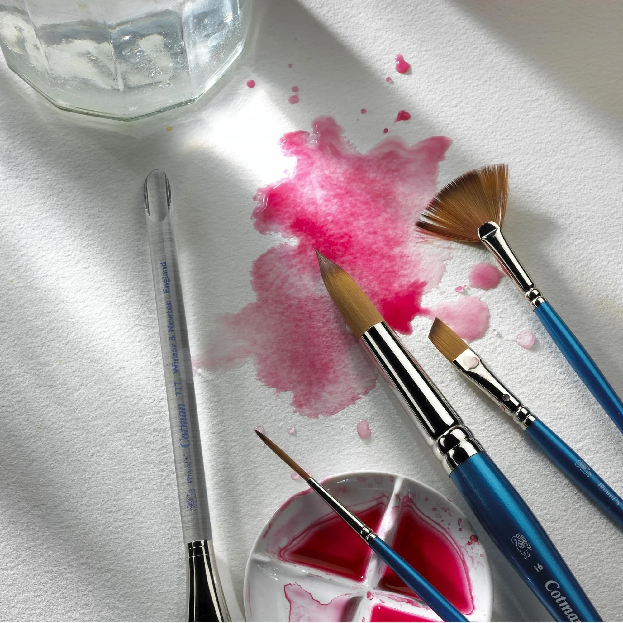 Winsor & Newton Cotman Series 111 Round Brush SH #2 | Synthetic Watercolor Brush for Fine Detail - view 6