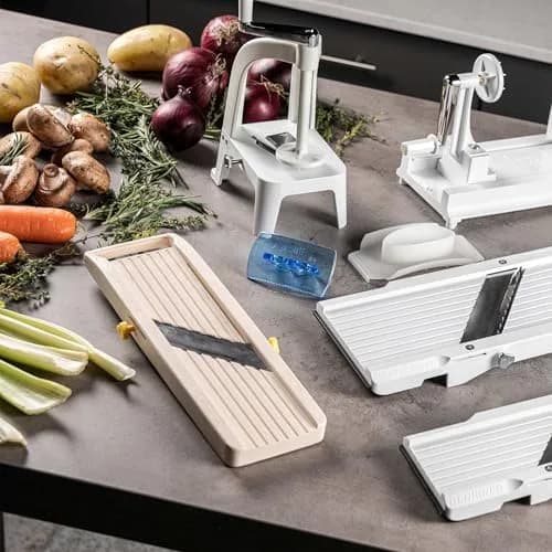 Benriner Japanese Mandolin Vegetable Slicer | Ultra-Sharp Steel Blades, Adjustable Thickness, 31.5cm thumbnail 5