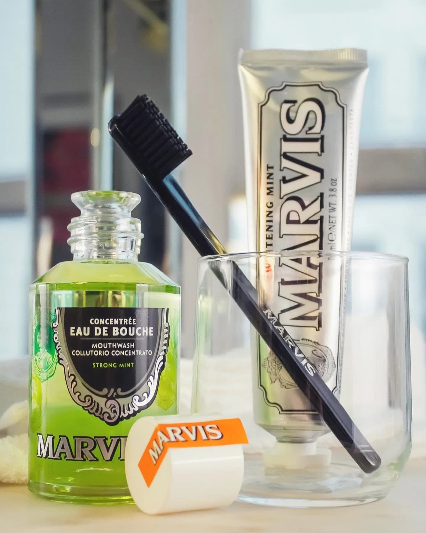 Marvis Whitening Mint Toothpaste, 3.8 oz (108 g) | Luxury Italian Whitening Toothpaste for a Brighter Smile - view 3