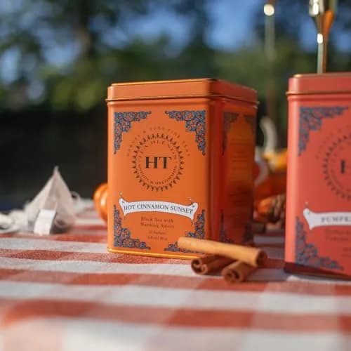 Harney & Sons Caffeinated Hot Cinnamon Sunset Black Tea with Orange and Cloves Tin 20 Sachets | Bold Spice Flavor, Hot or Iced (70-120 chars) thumbnail 2