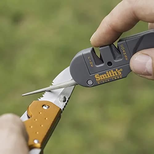 Smith's Pocket Pal Knife Sharpener Preset Carbide & Ceramic Stone, 3.5" x 1" | Outdoor Hunting & Fishing thumbnail 5