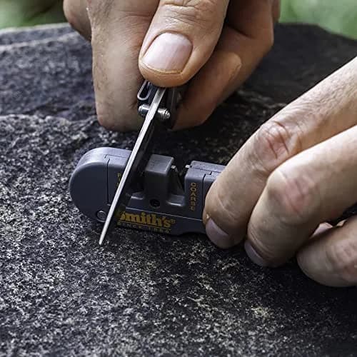 Smith's Pocket Pal Knife Sharpener Preset Carbide & Ceramic Stone, 3.5" x 1" | Outdoor Hunting & Fishing thumbnail 6