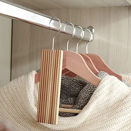 Household Essentials CedarFresh Cedar with Lavender Hang Up | 1.8cm (0.75in) x 8.2cm (2in) x 22.9cm (7.5in) thumbnail 8