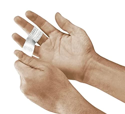 Mueller MU430631 White Adhesive Tape 0.25x4.5 m | Prevents Finger Blisters & Improves Control thumbnail 2