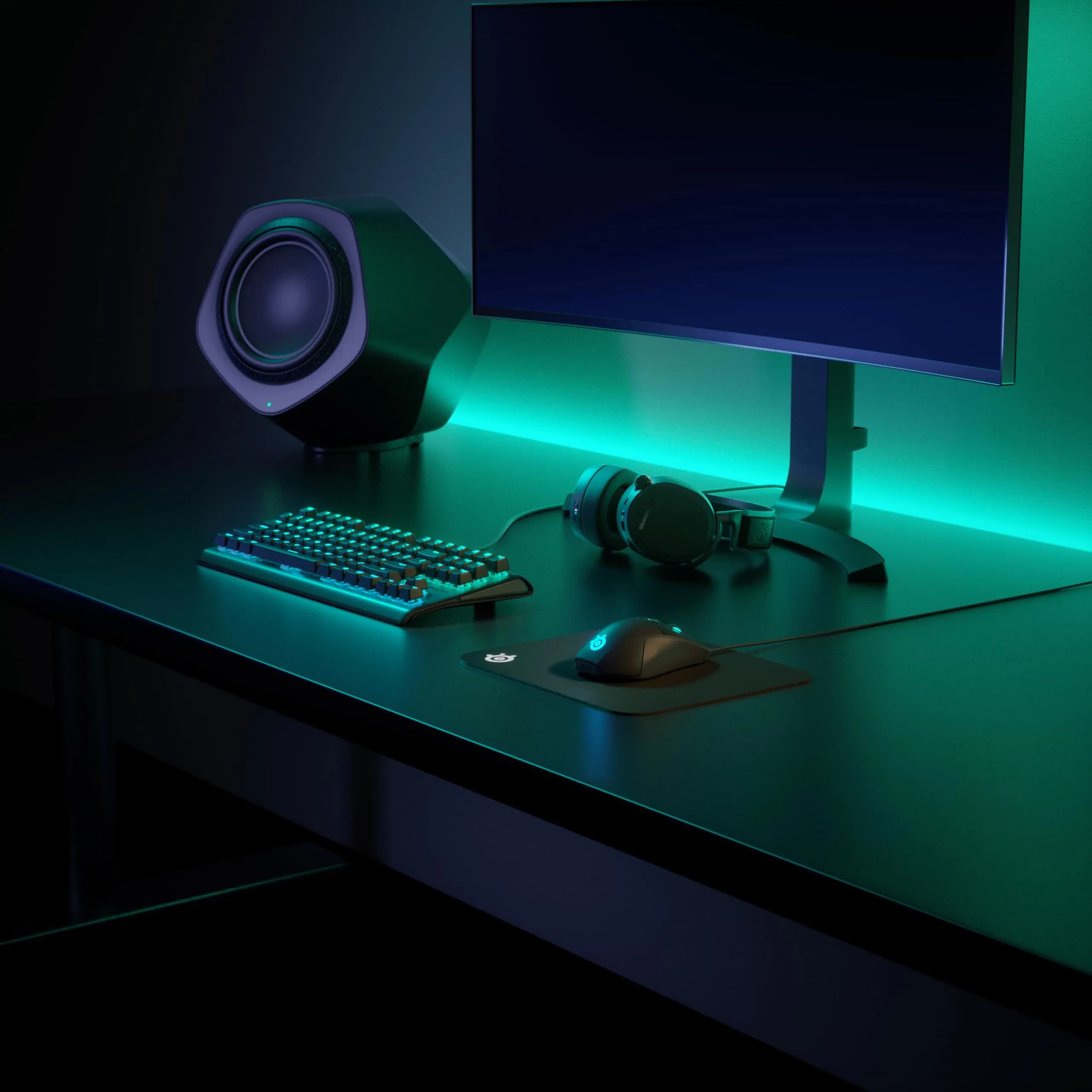 SteelSeries QcK Gaming Mouse Pad Small Cloth 25cm x 21cm | Optimized for Gaming Sensors, Esports Pro Choice - view 2