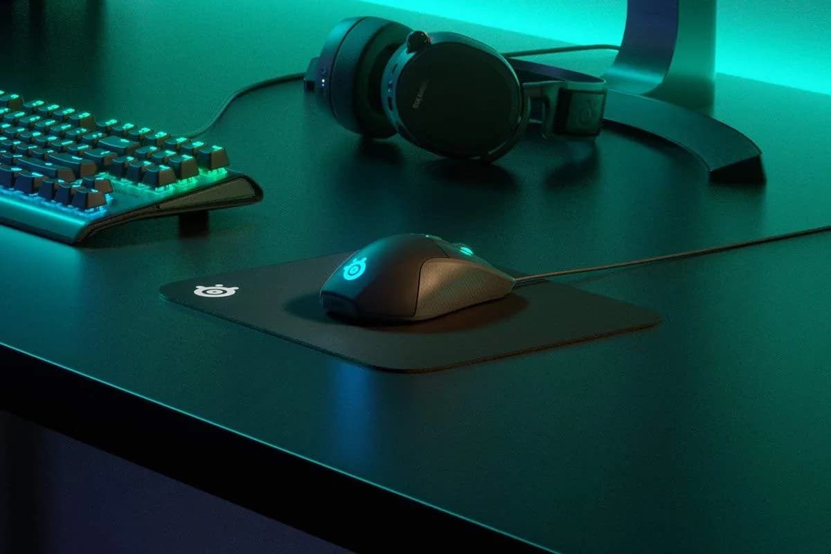 SteelSeries QcK Gaming Mouse Pad Small Cloth 25cm x 21cm | Optimized for Gaming Sensors, Esports Pro Choice - view 5
