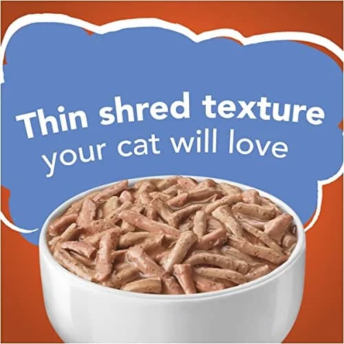Friskies Shredded Chicken and Salmon in Gravy 5.5 oz | Shredded texture for cats thumbnail 4