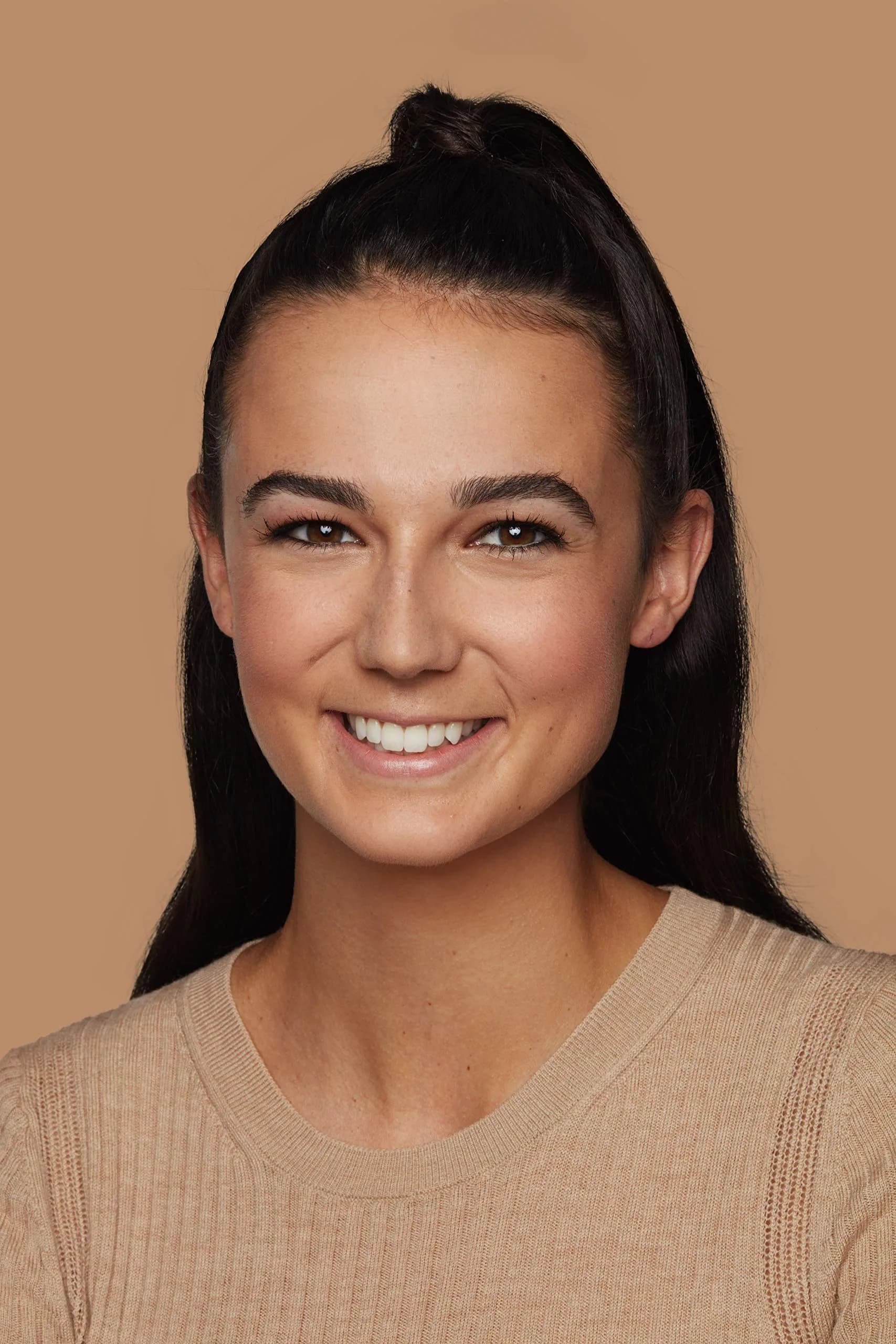 L'Oreal Paris True Match Super-Blendable Liquid Foundation, True Beige N5, 30ml (1 Fl Oz) | Natural Finish, SPF 19 - view 2