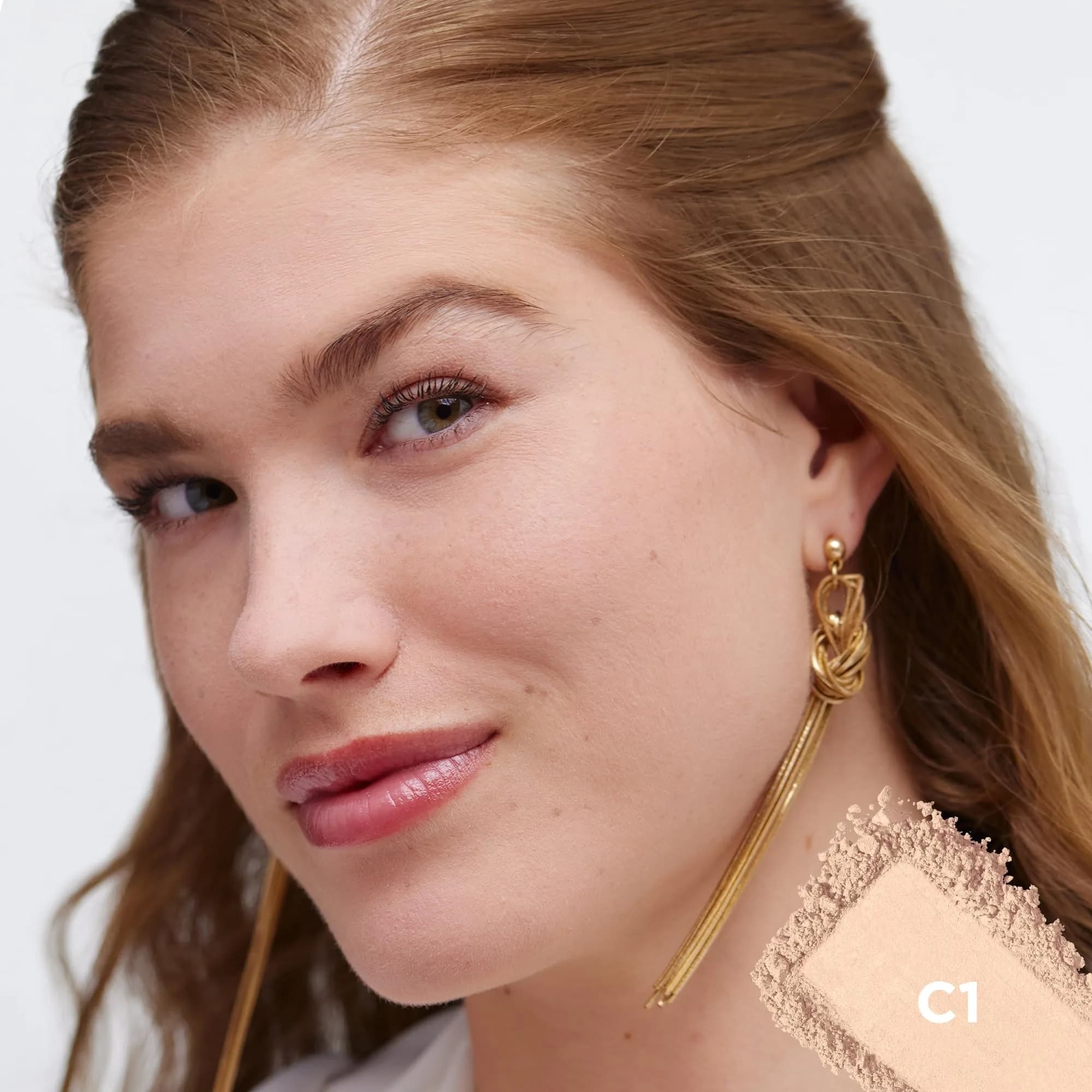 L'Oreal Paris True Match C1 Light Powder Foundation - Oil-Free & Super Blendable for a Natural Finish - view 3