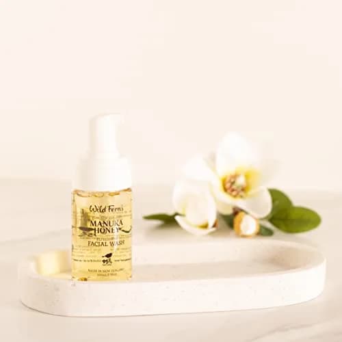 Wild Ferns Manuka Honey Refreshing Facial Wash with Sweet Orange Oil | Nourishes & Detoxifies Skin thumbnail 2