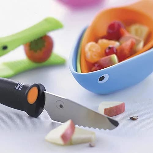 Kuhn Rikon Kinderkitchen Kids Chef Knife, Serrated, 6" | Child-Friendly Dog Design with Hand Guard thumbnail 2