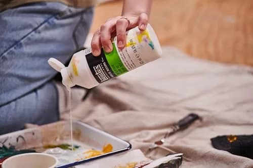 Liquitex Professional Fluid Glazing Medium 237ml (8 fl oz) | Creates Brilliant Jewel-Like Glazes thumbnail 7