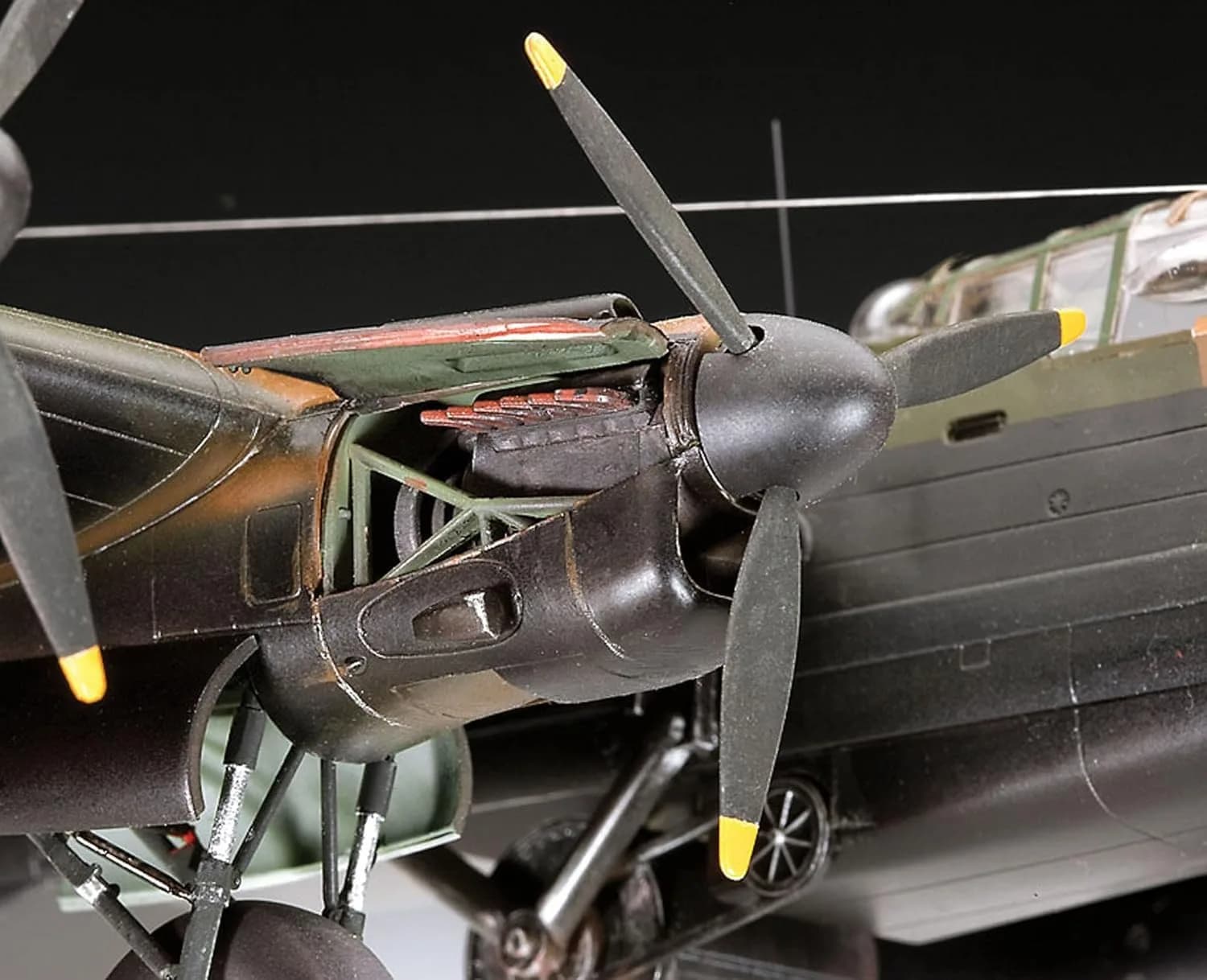Revell Avro Lancaster B.III Model Kit 1/72 Scale | Detailed WWII Bomber Replica - view 5
