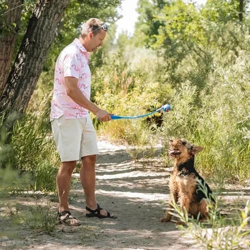 Chuckit! Sport 25M Dog Ball Launcher, 25in Length | Enhance Fetch & Play thumbnail 3