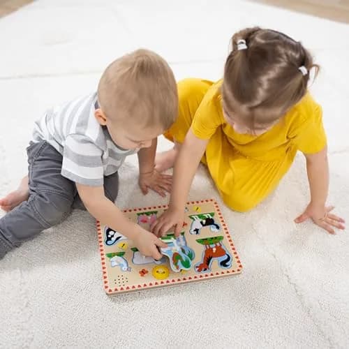 Melissa & Doug Farm Animals Sound Puzzle – 8-Piece Wooden Peg Puzzle with Light-Activated Sounds, Music Learning Toy for Toddlers and Preschoolers Ages 2+ thumbnail 8