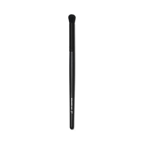 e.l.f. Eye Contour Brush, Synthetic Bristles, 1 Count | Precise, Vegan & Cruelty-Free thumbnail 1