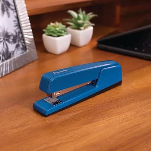 Swingline Stapler 30 Sheet Capacity | Jam-Free Metal Classic Blue (74724) thumbnail 2