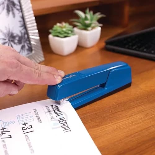 Swingline Stapler 30 Sheet Capacity | Jam-Free Metal Classic Blue (74724) thumbnail 3