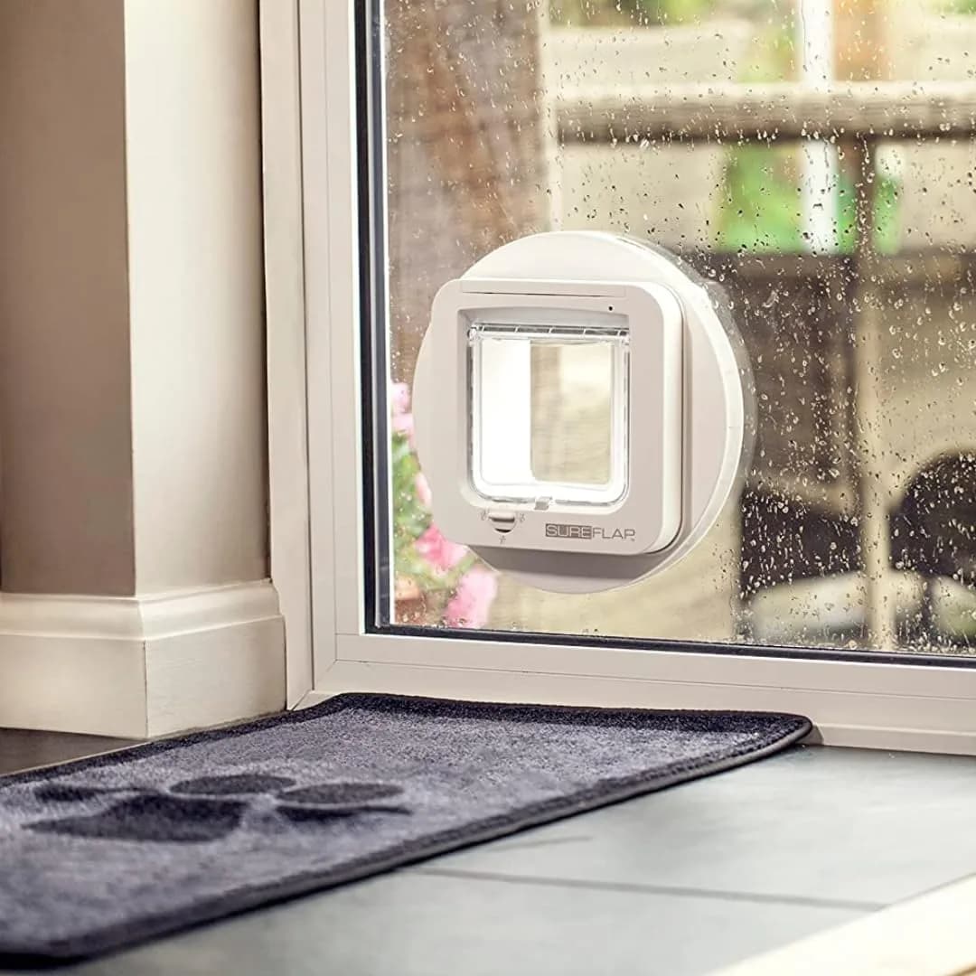 SureFlap Microchip Cat Flap White | Scans Pet's ID on Entry, 12.5cm (4 7/8") H x 14.3cm (5 5/8") W - view 5