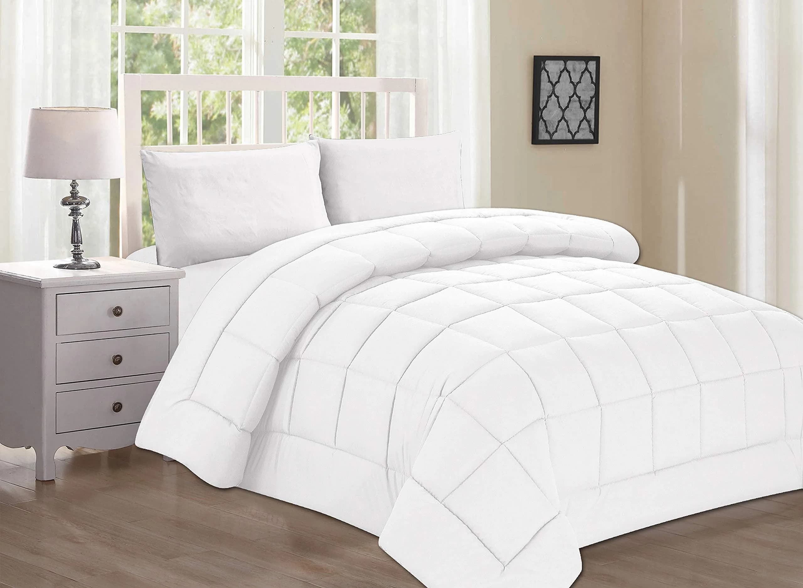 Elegant Comfort Luxury Microfiber Comforter King | Year-Round Medium Warmth with Box-Stitching - main product image