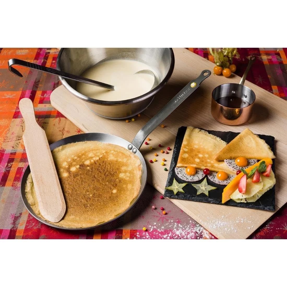 de Buyer MINERAL B Carbon Steel Crepe & Tortilla Pan 27 cm (10.25") | Naturally Non-Stick Finish - view 2