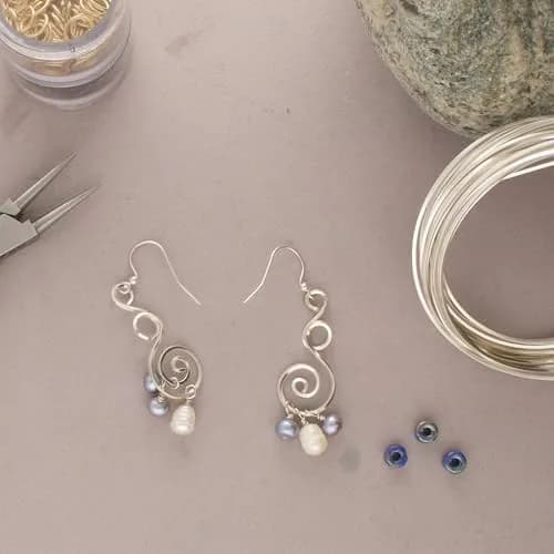 The Beadsmith Square Craft Wire - Soft Temper Beading Wire, Silver Color, 21 Gauge, 3.66 meters (4 Yards) | Malleable & Durable for Jewelry Making thumbnail 2