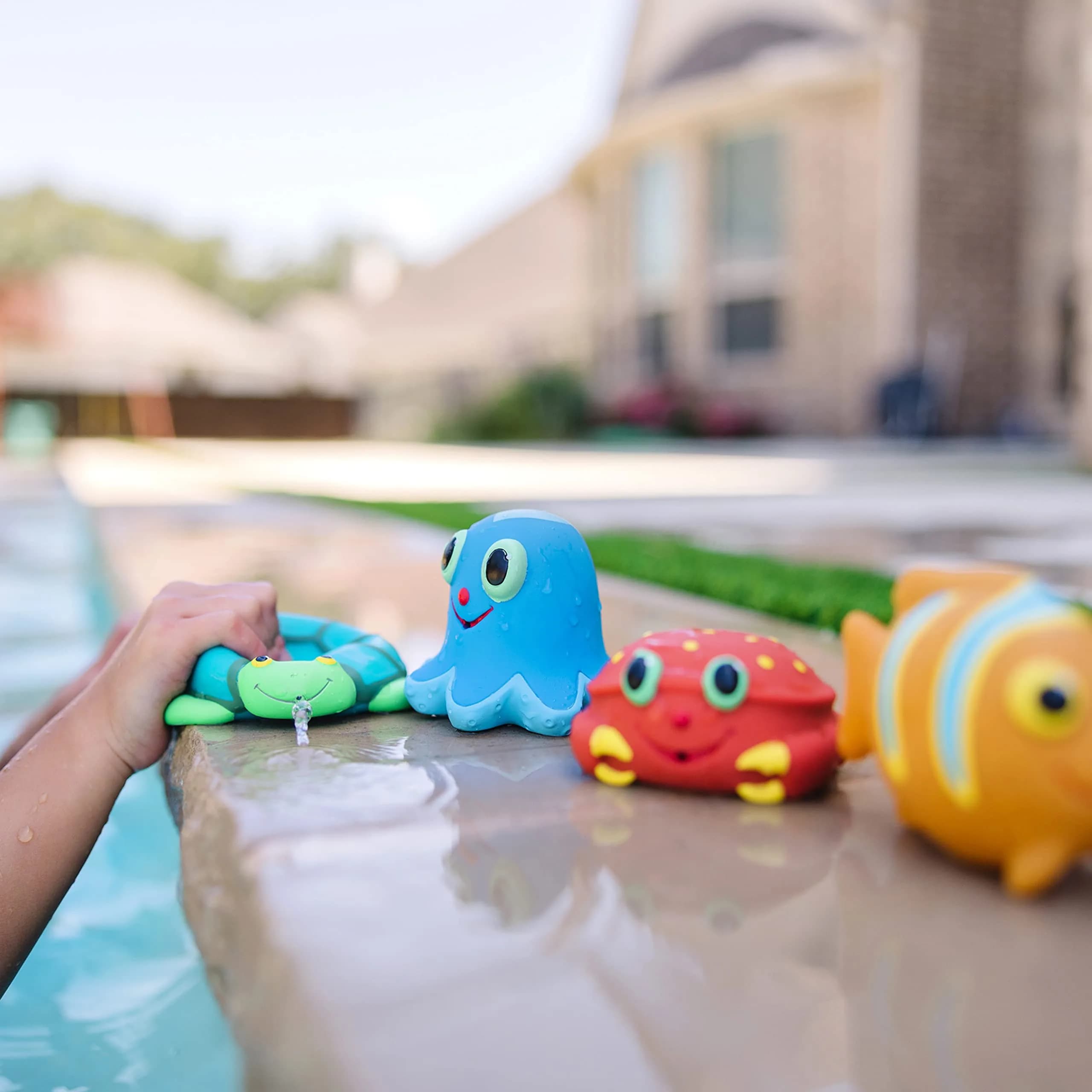 Melissa & Doug Sunny Patch Seaside Sidekicks Squirters with 4 Animals | Bath Toys for Infants & Toddlers (6+ Months) - view 7