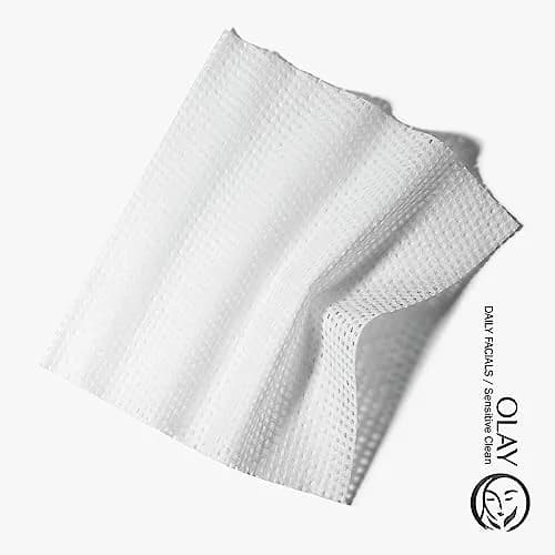 Olay Daily Gentle Clean 5-in-1 Water Activated Cleansing Cloths, 66 Count (Pack of 2) | Dermatologist Tested for Sensitive Skin thumbnail 2