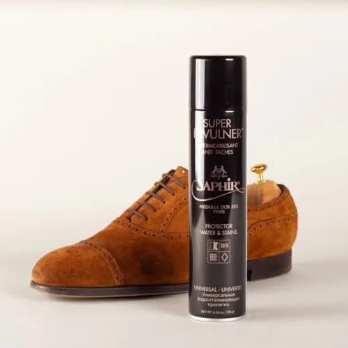 SAPHIR Medaille d’Or Super Invulner Waterproof Spray 300ml | Leather & Textile Protector thumbnail 2