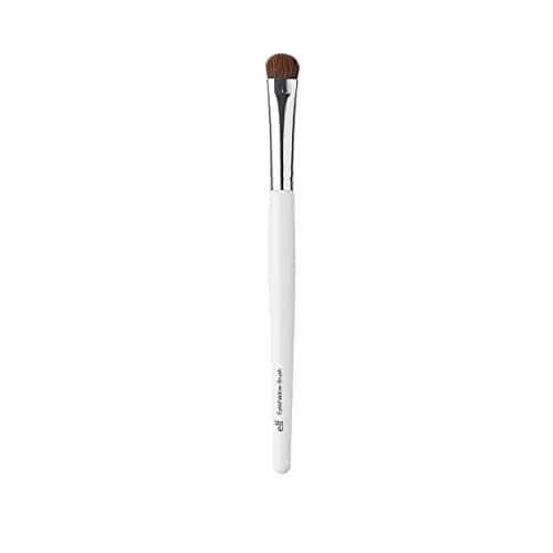e.l.f. Small Eyeshadow Brush | Curved Synthetic Makeup Tool for Eye Contouring & Blending thumbnail 1