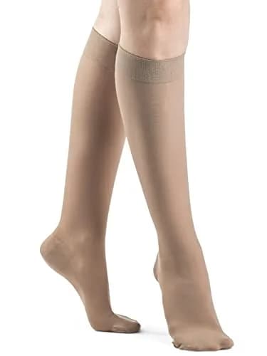 Sigvaris DYNAVEN Women's Compression Calf-High Socks 20-30mmHg Light Beige | Support for Venous & Edema Relief thumbnail 1