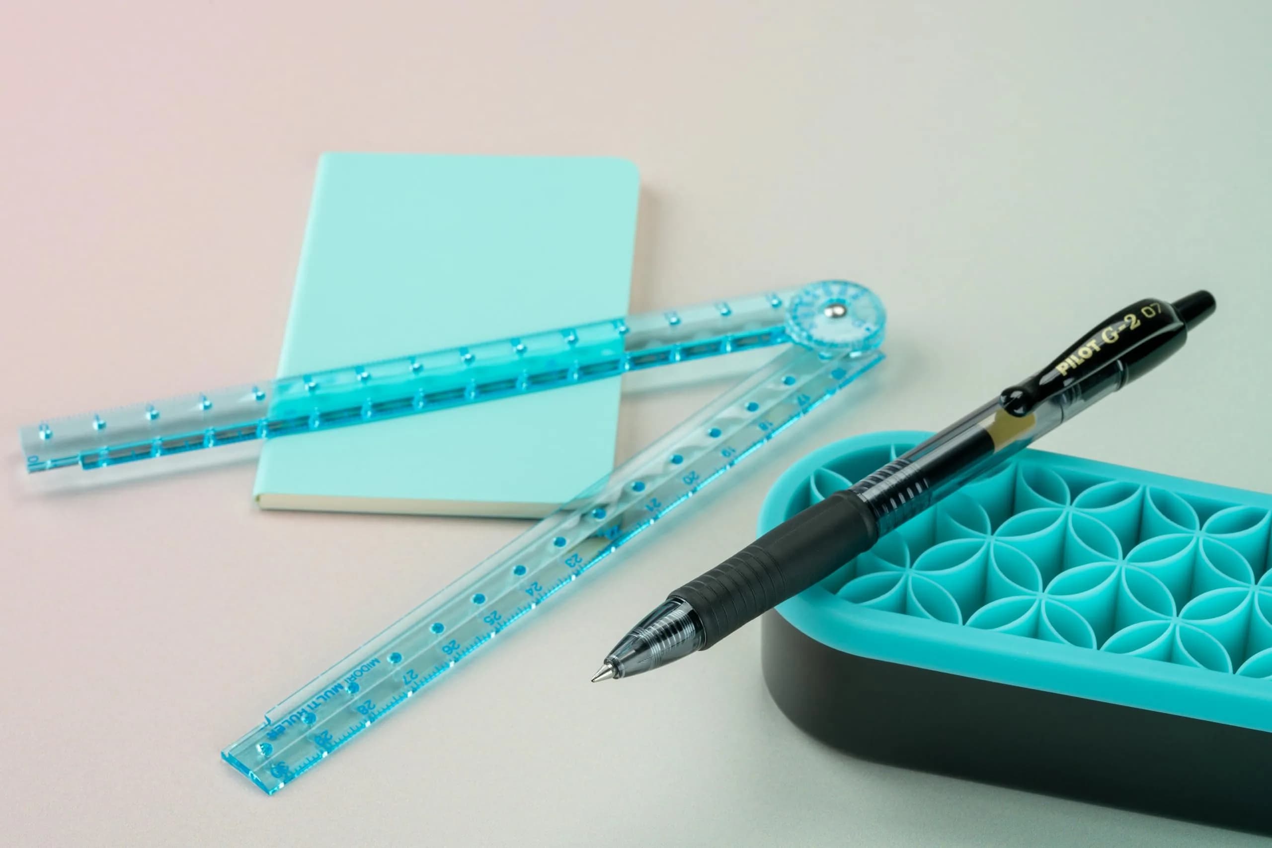 PILOT G2 Retractable Gel Pens, Fine Point 0.7mm, Black Ink, 5-Pack | Longest-Lasting Gel Ink Pens - view 7