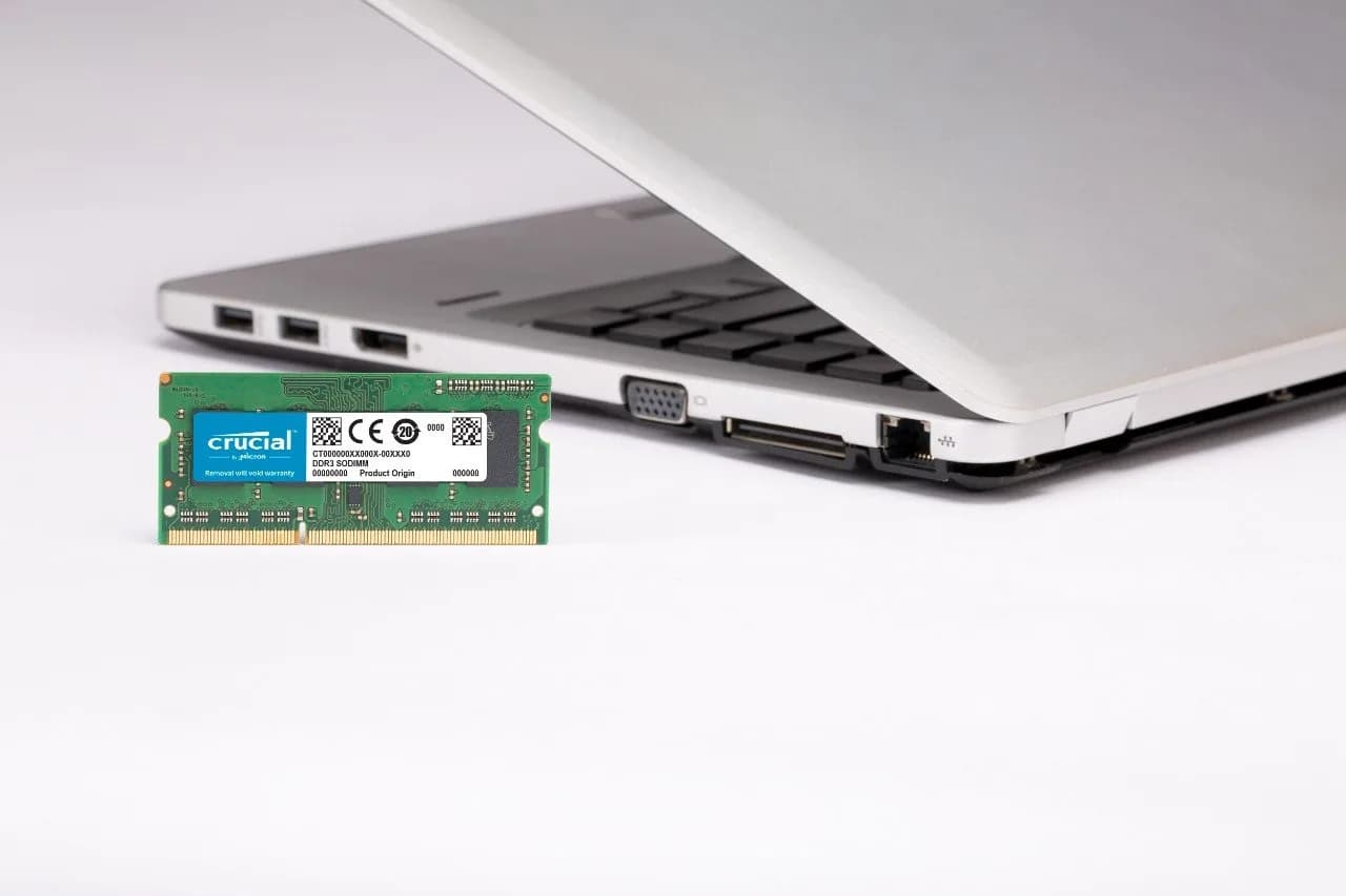 Crucial 4GB DDR3L 1600 MT/s SODIMM Memory | Single Module for Laptops - view 3