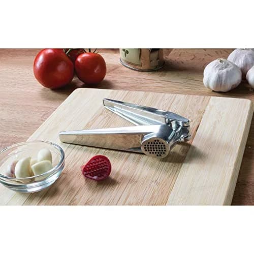 Fante's Cousin Umberto's Self-Cleaning Garlic Press 16 cm (6.25 x 1-Inches) | Crushes Garlic Effortlessly thumbnail 3